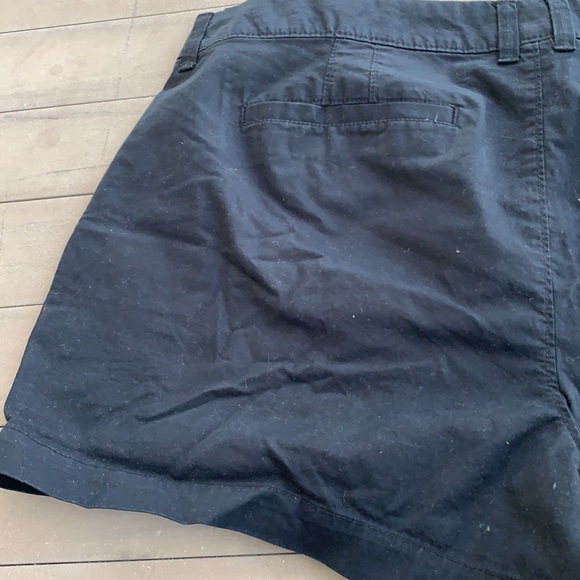 Old Navy Black Shorts Size 16 - Picture 9 of 10